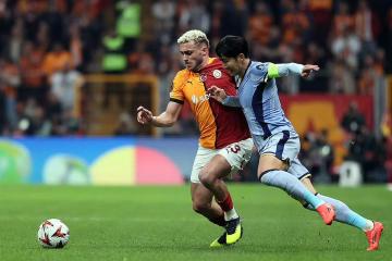 IM体育app-包含热议焦点：巅峰对决引发球迷热议的词条