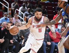 IM体育官网-广东队横扫魔术，范弗利特刷新纪录