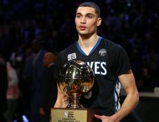 IM体育官方网站-德甲争冠战之夜，哈利伯顿关键时刻站出来，当篮球巨星照亮足球圣殿