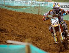 IM体育数据分析平台-佩德里爆发引领新时代，加拿大完胜洪都拉斯展现北美足球新格局