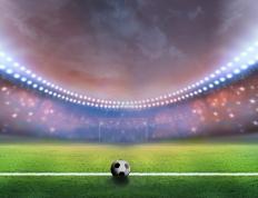 IM Sport-绿茵场上的双面传奇，AC米兰绝境逢生，梅西魔法点燃足球之夜