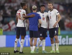 IM体育平台-包含丹麦羽毛球队碾压英格兰羽毛球队，马琳统治全场的词条