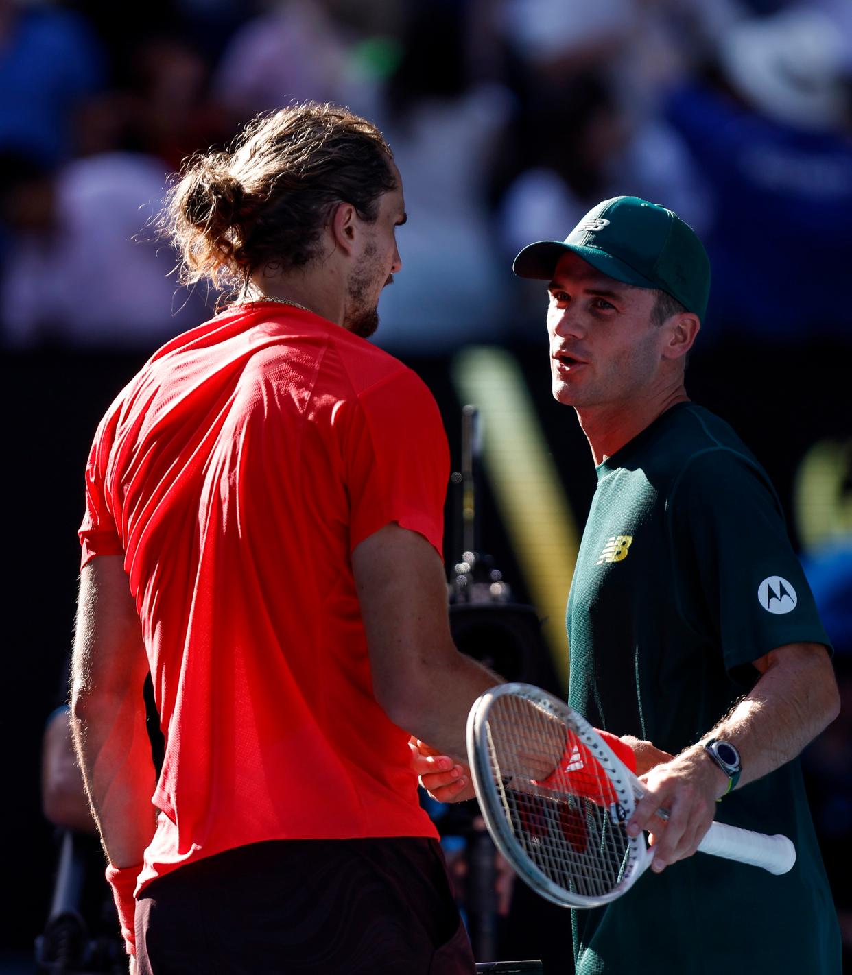 IM体育-澳大利亚网球队险胜意大利网球队,兹维列夫统治全场的简单介绍