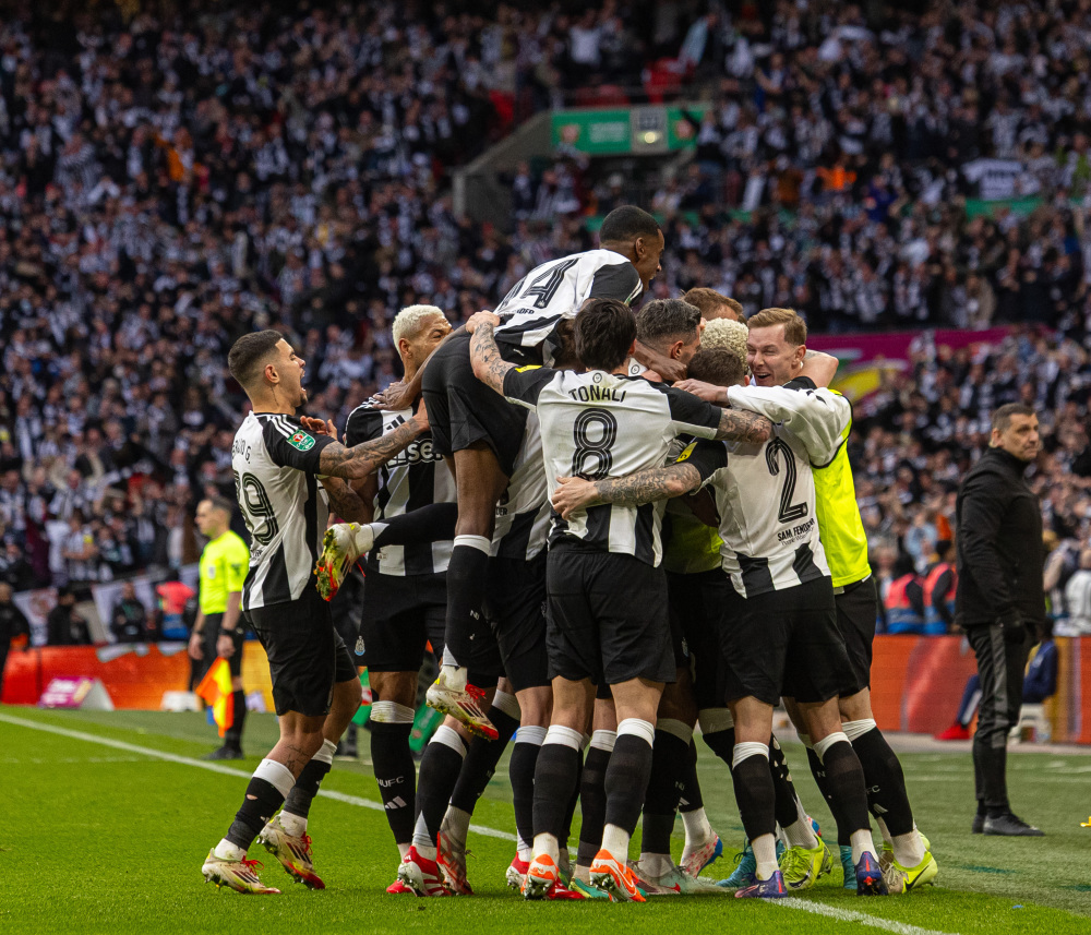 IM体育下载-英格兰客场大胜摩尔多瓦，领跑小组的简单介绍