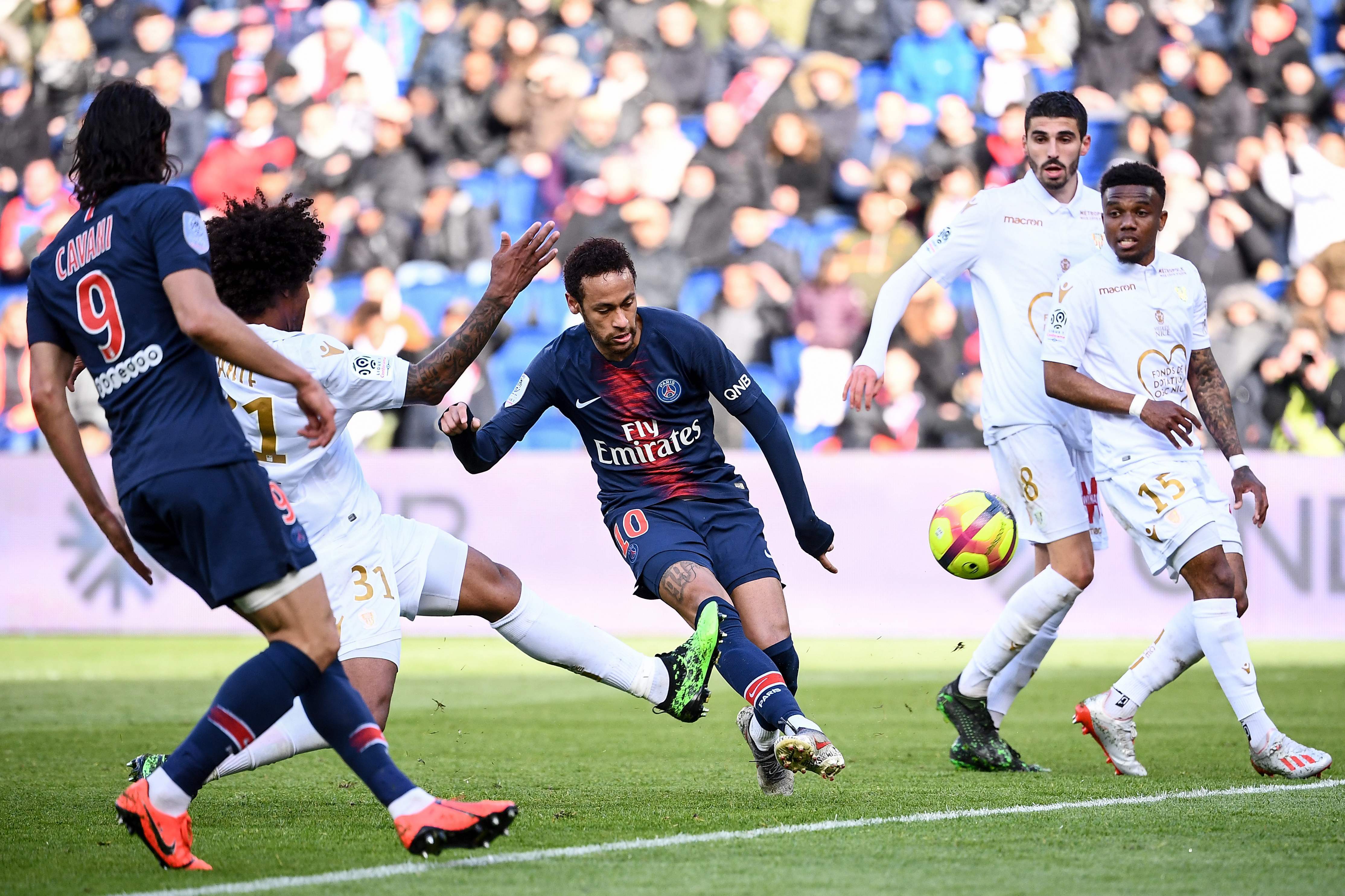 IM体育App下载-马德里竞技客场获胜，保持联赛榜首位置