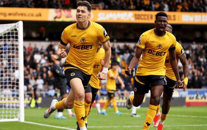 IM体育官方网站-埃弗顿逆袭成功,主场夺得三分排名上升的简单介绍