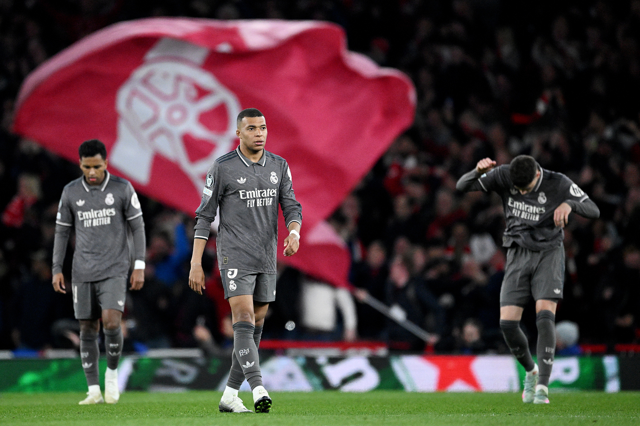 IM体育网页版登录入口-阿森纳遭遇连败，欧冠出线形势堪忧