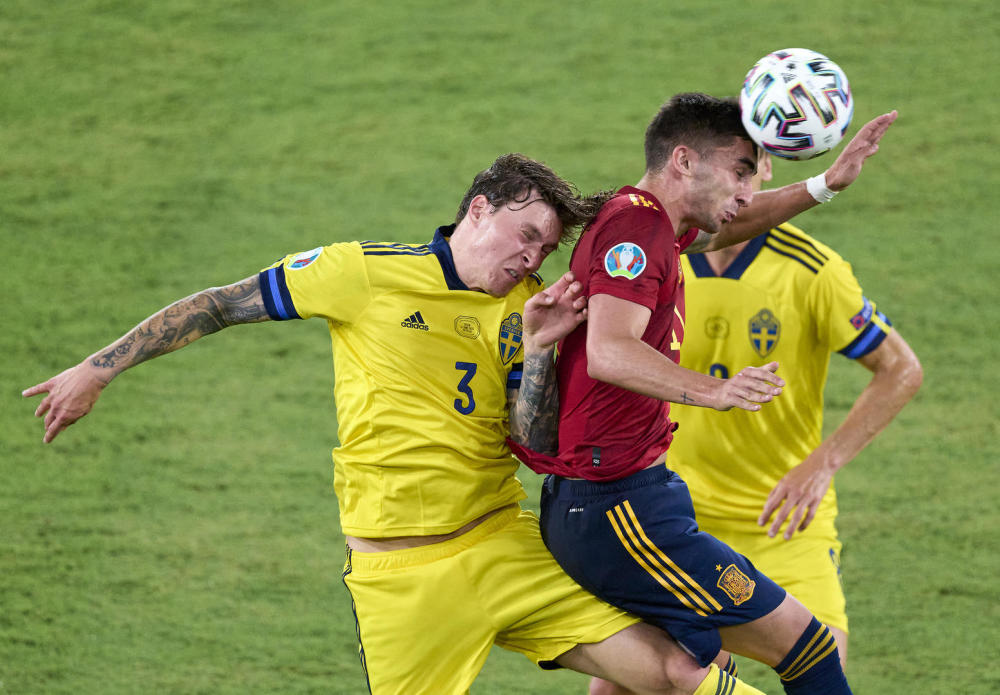 IM体育网页版登录入口-瑞典足球联赛球员打造强大战斗力备战比赛