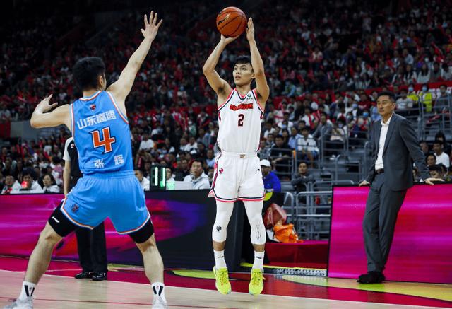 IM体育官网入口-包含广州遭遇两连败,山西客场逆转取胜的词条