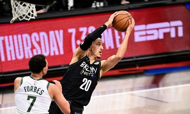 IM体育社区互动入口-篮网高额签下新秀,引发球员工资争议的简单介绍