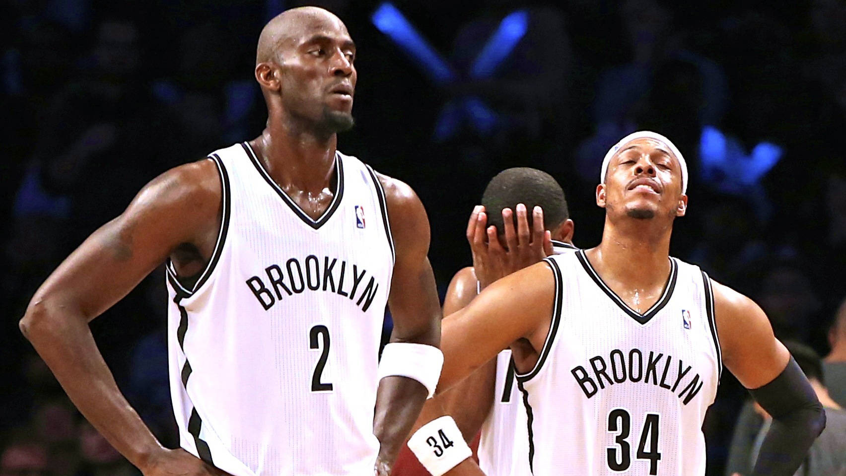 IM体育下载-快船碾压北京队，欧文刷新纪录