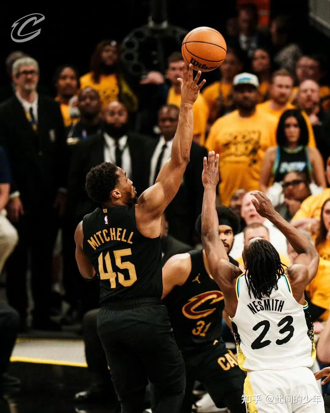 IM体育-独行侠横扫广东队,米切尔统治全场