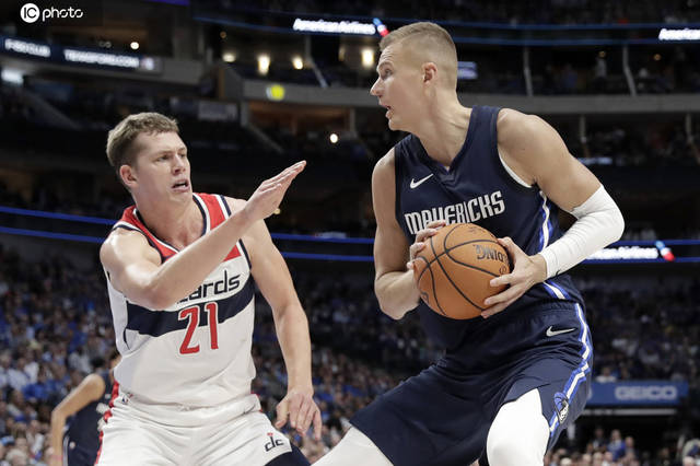 IM体育-独行侠横扫广东队,米切尔统治全场