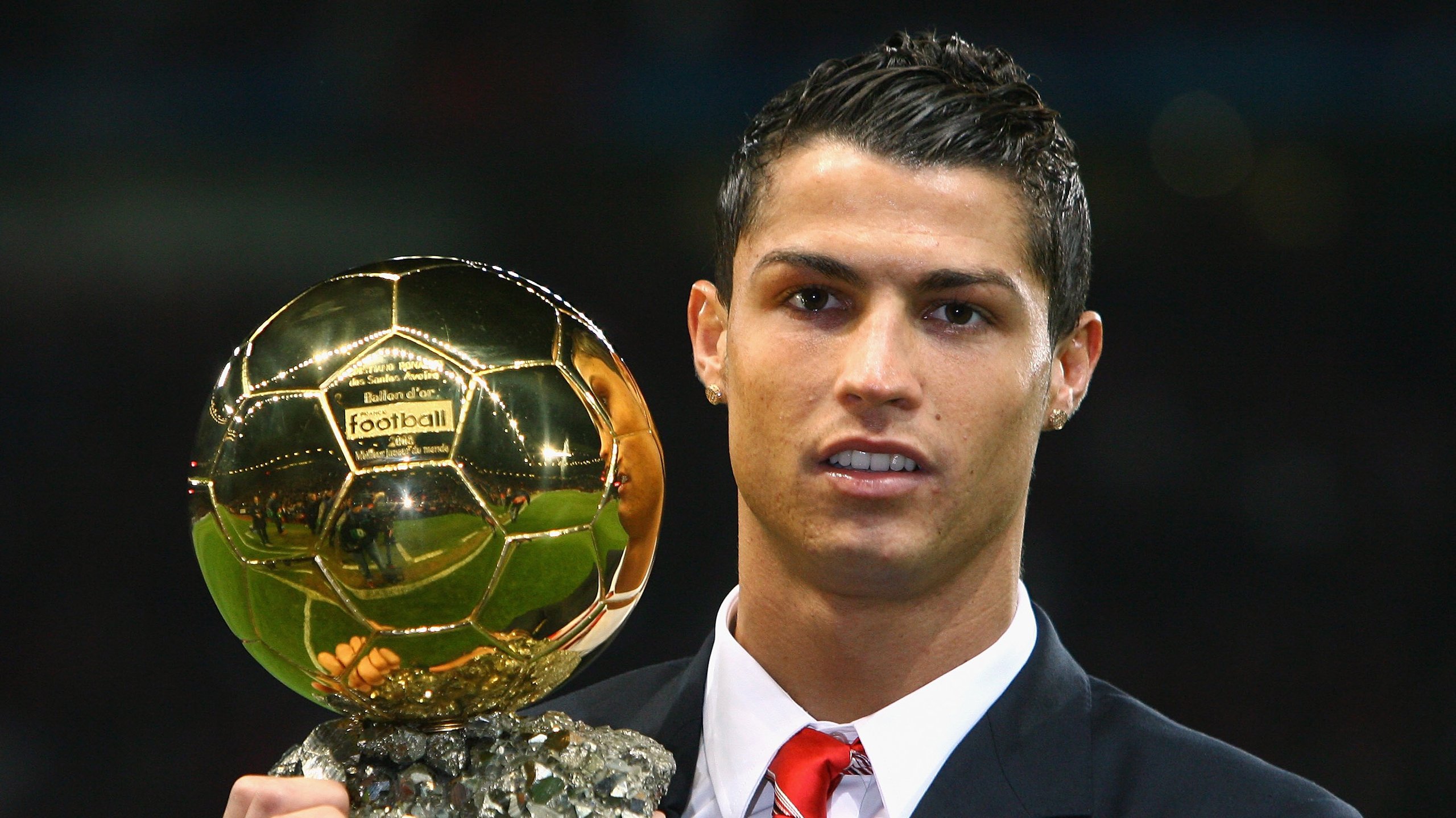 IM体育官网-绿茵启示录，本泽马演绎经典，澳大利亚展现战术革命